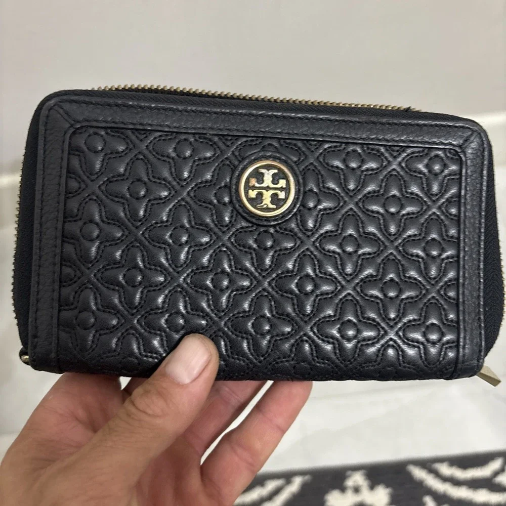 tory burch card holder wallet
